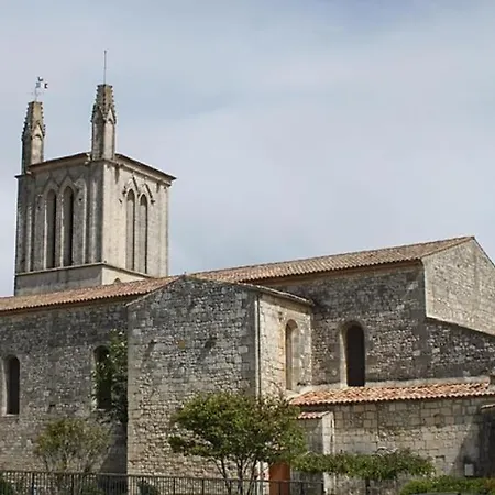 Nyaraló Charmante Maison Au Calme Proche Des Commodites *