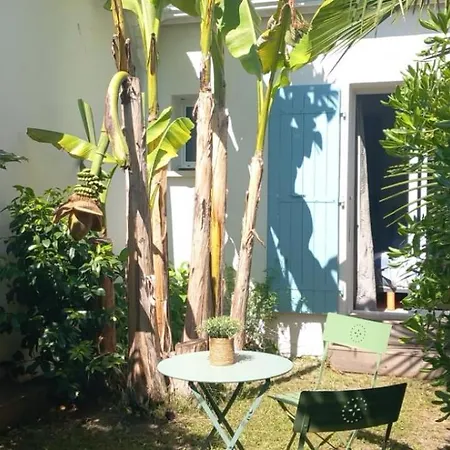 Charmante Maison Au Calme Proche Des Commodites Nyaraló